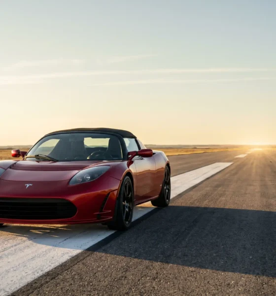 Tesla Roadster 2026 release date von Holzhausen few weeks claim